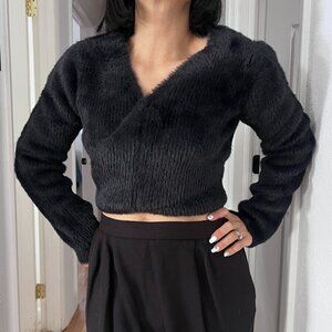 Oval Square Anthropologie Fuzzy Black Cropped Sweater Medium faux‎ wrap v neck
